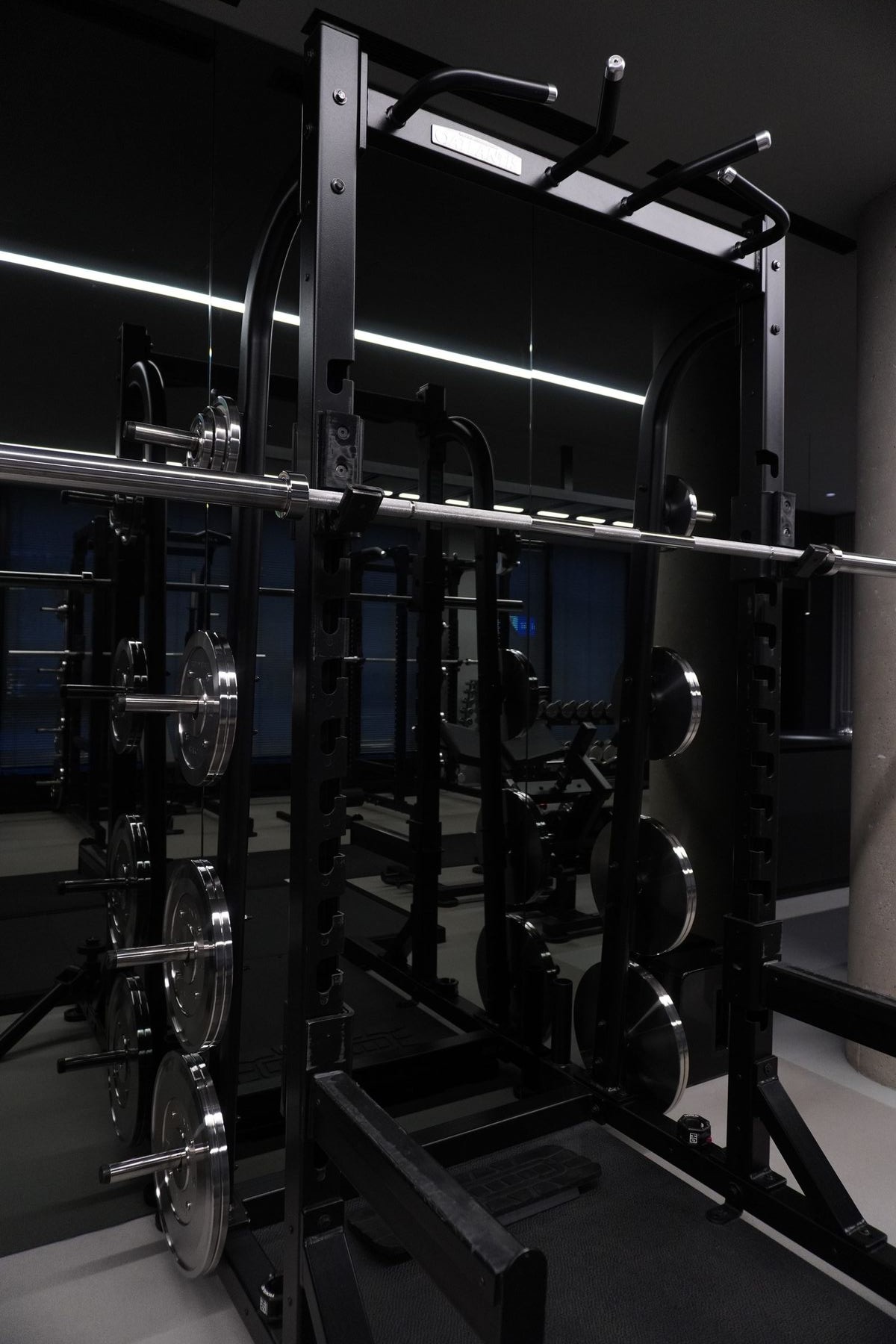 Performance-Raum von FIFTYNINE — Trainingsfläche mit Ausstattung